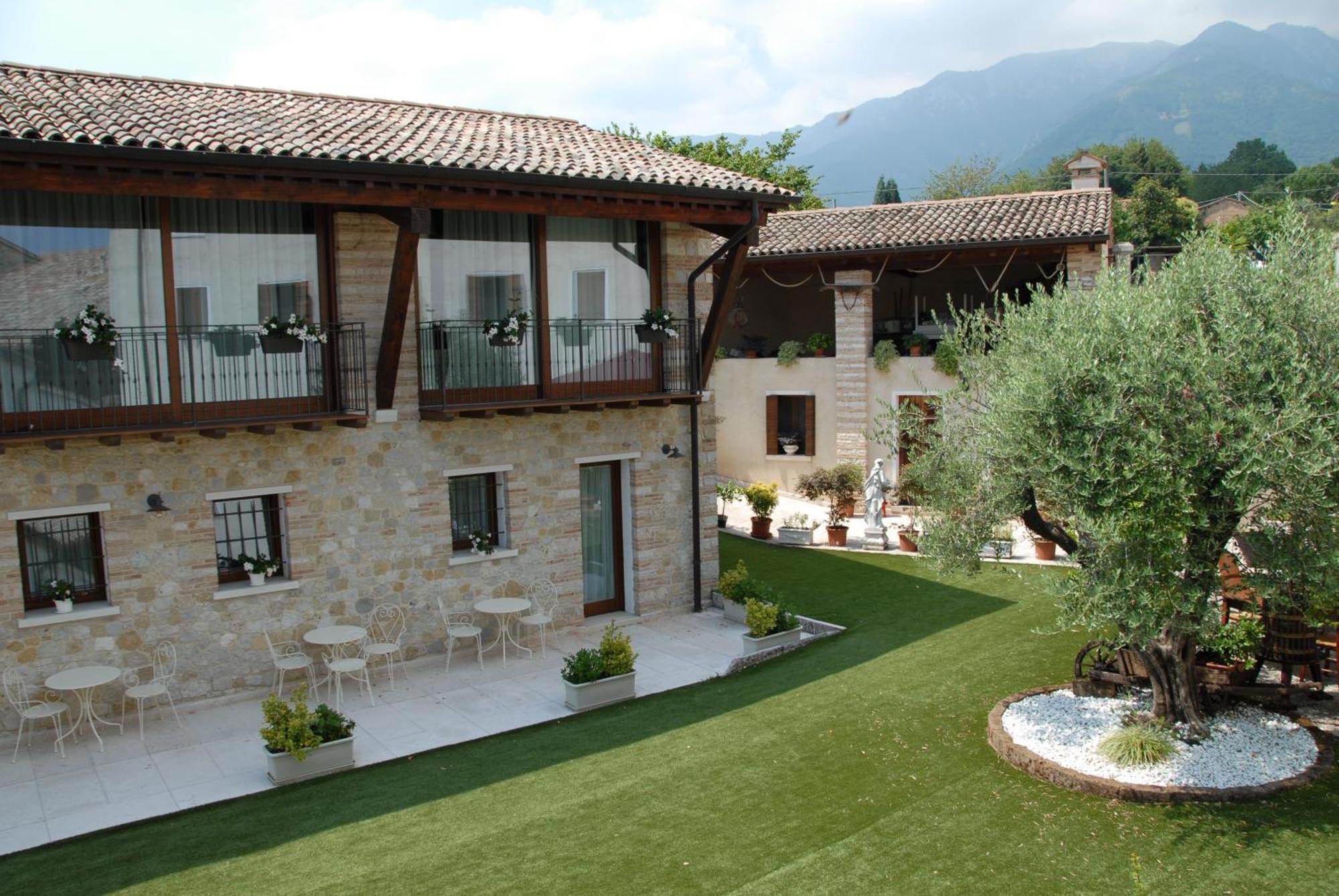 B&B Al Fienile Paderno del Grappa ภายนอก รูปภาพ