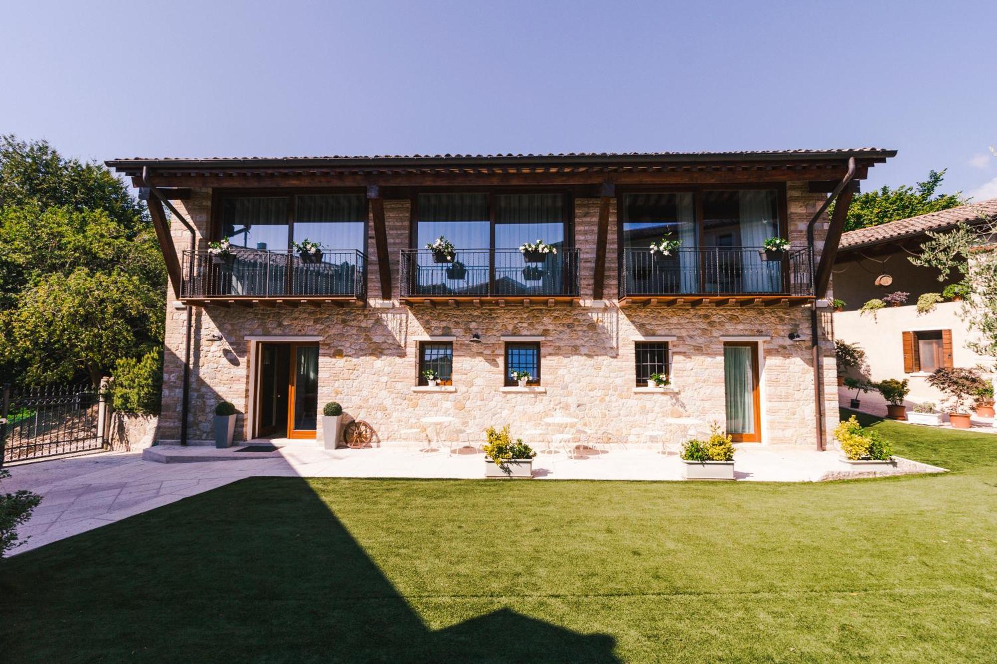 B&B Al Fienile Paderno del Grappa ภายนอก รูปภาพ